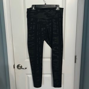 Womans activewear leggings capri